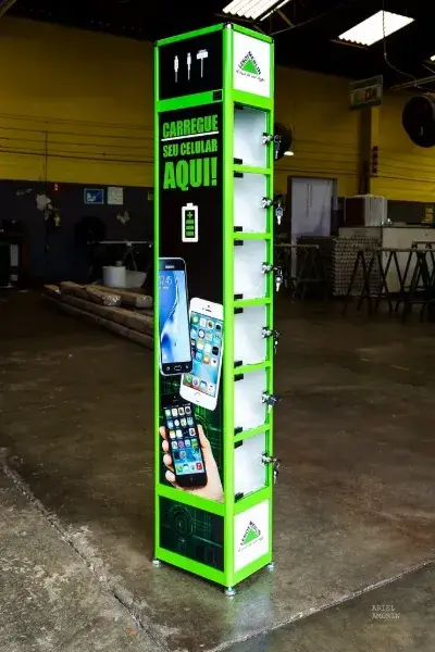 Locação de Totem Carregador de Celular Imagem